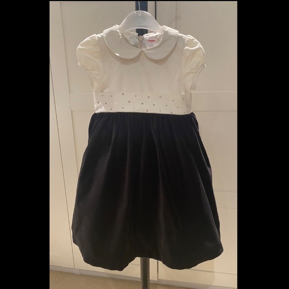 Formal Dress - Picture 1 of 2